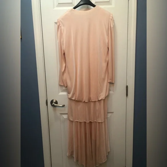 WORN ONCE: “SUSAN ROSELLI FOR VIJACK”CORAL SPECIAL OCCASION DRESS - Picture 3 of 4